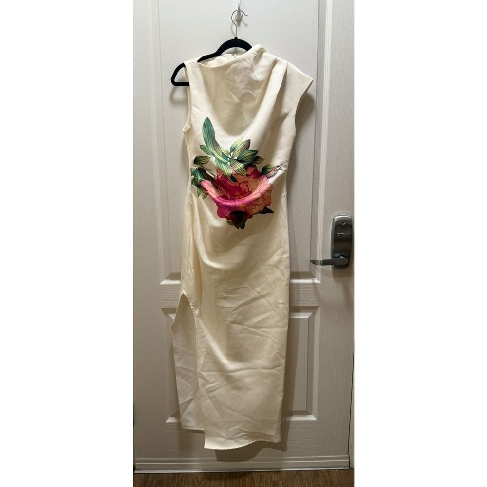 Elliatt Azelie Asymmetrical Gown in White Cocktail wedding Bridal size L NWT - Picture 5 of 6